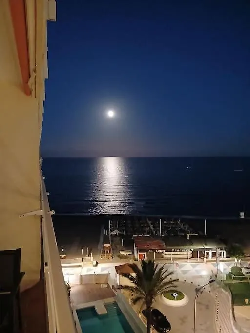 Apartment Estudio En Primera Linea De Playa Torremolinos Spain
